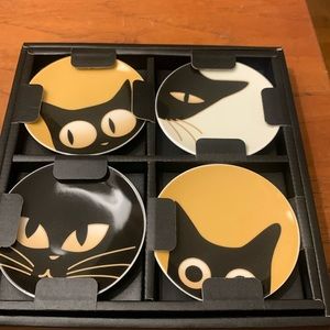 BNIB MIYA JAPAN SET OF 4 3.5” CAT EYES PLATES PORCELAIN CERAMIC